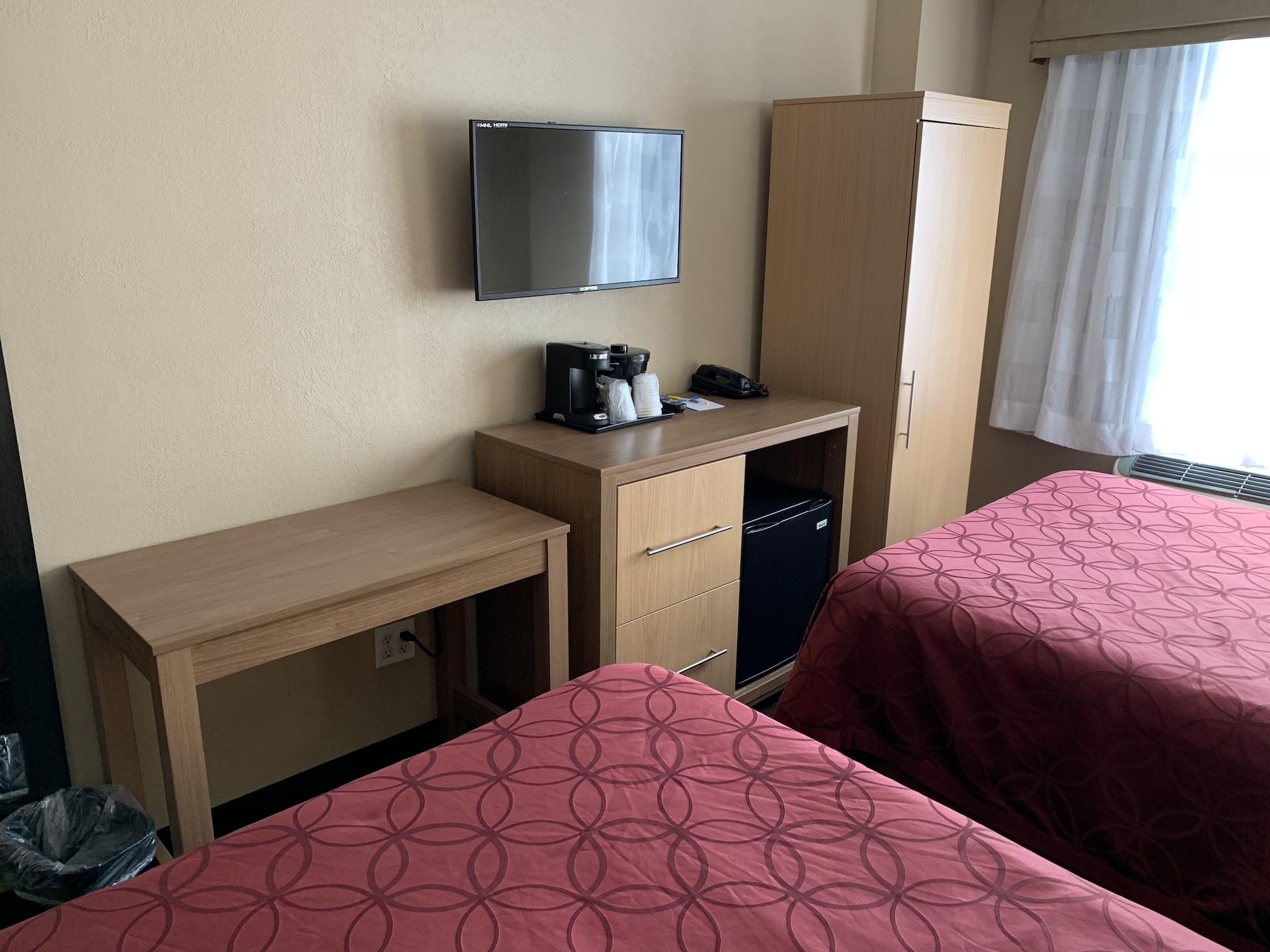 Days Inn By Wyndham Brooklyn Borough Park New York Bagian luar foto