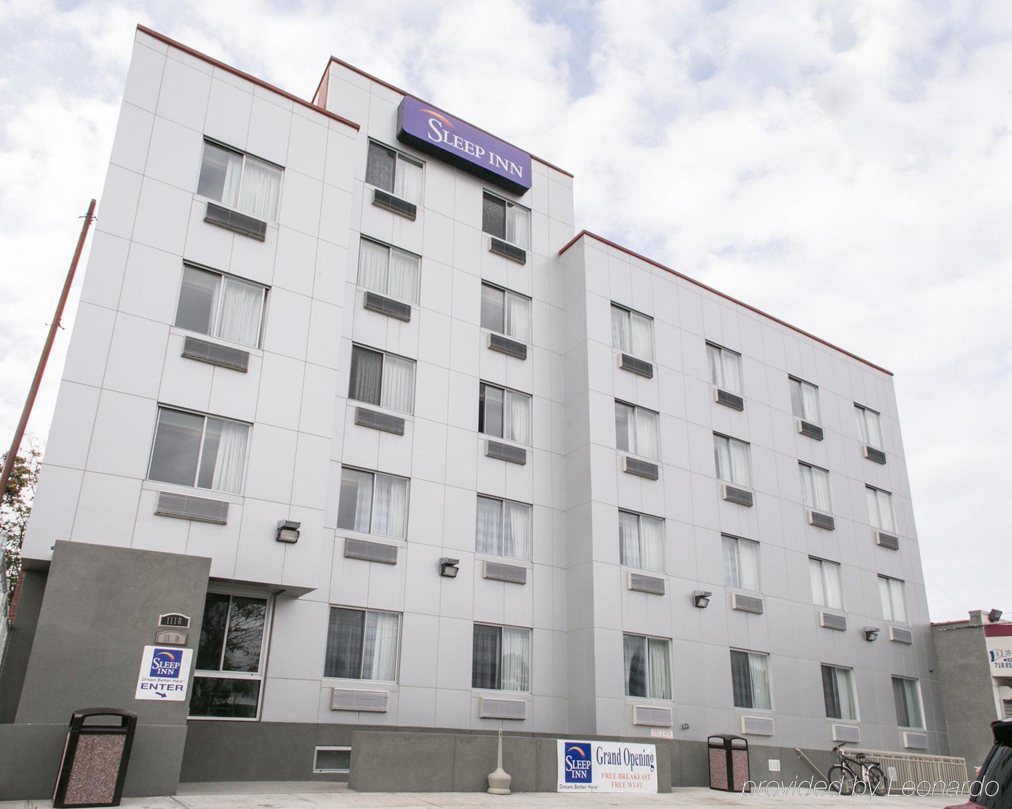 Days Inn By Wyndham Brooklyn Borough Park New York Bagian luar foto