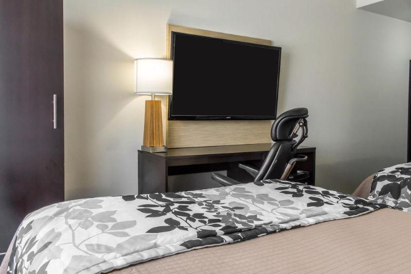 Days Inn By Wyndham Brooklyn Borough Park New York Bagian luar foto
