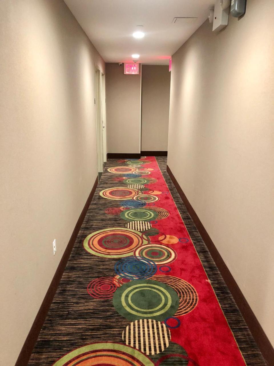 Days Inn By Wyndham Brooklyn Borough Park New York Bagian luar foto